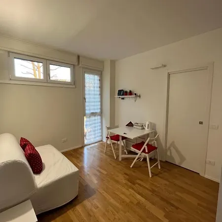 Cherry's House M1 Bande Nere - San Siro- M4 Linate דירה *